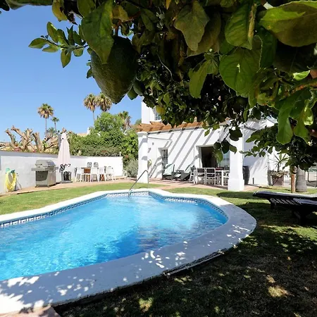 Beautiful Villa With Private Pool *