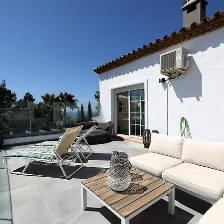 Beautiful Villa With Private Pool * إِستيبونا