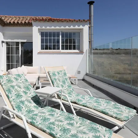 فيلة Beautiful Villa With Private Pool إِستيبونا